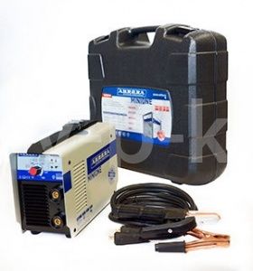 Сварочный аппарат инвертор MMA Aurora MINIONE 2000 с аксессуарами в кейсе