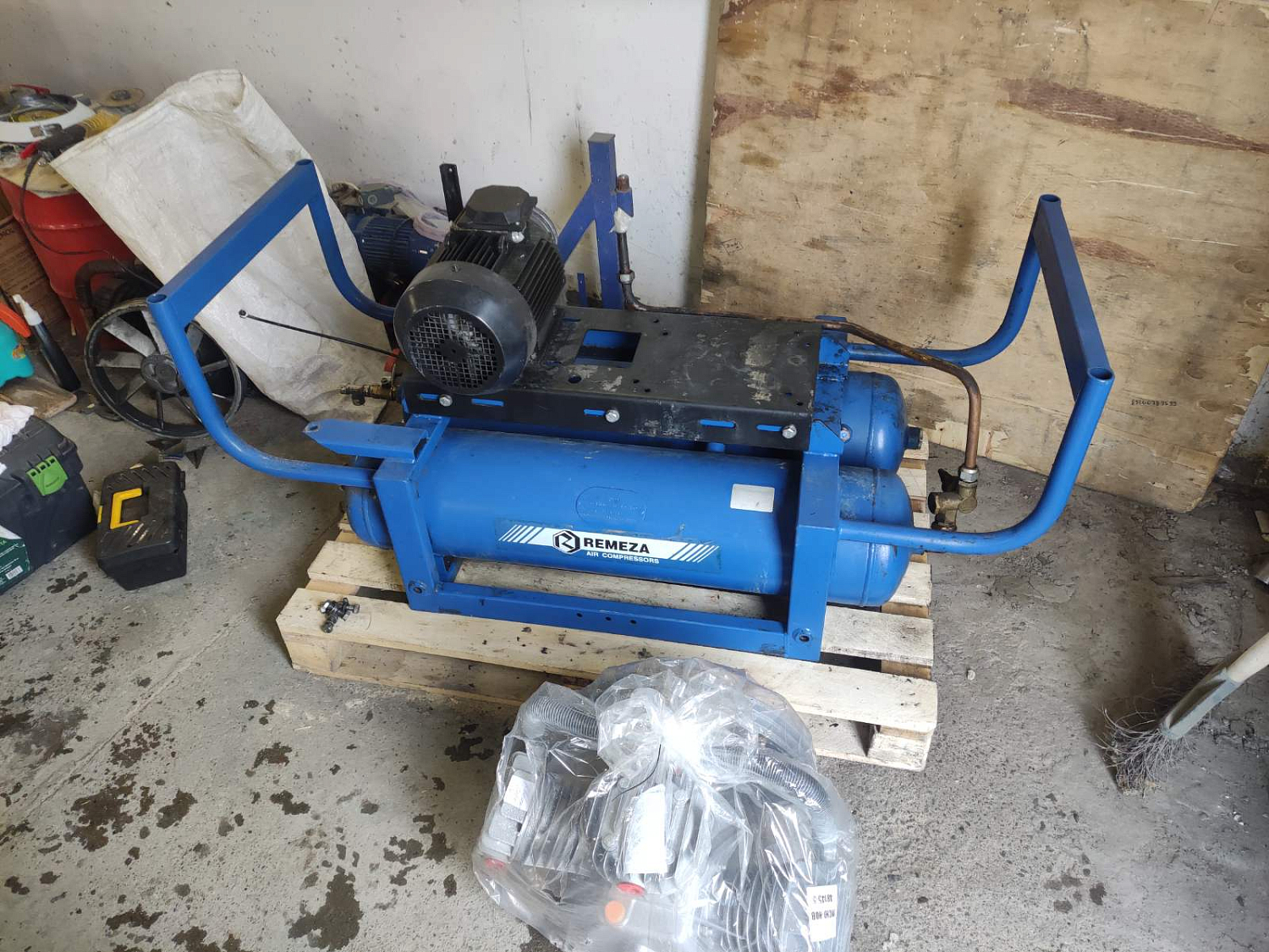 Ремонт поршневого компрессора REMEZA СБ4/С-90.LB75 в г. Нижний Новгород