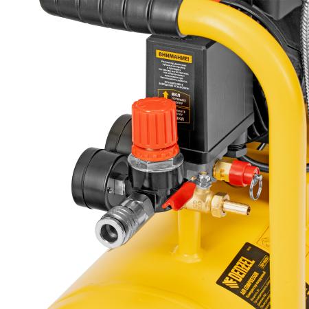 Поршневой компрессор  DLP-950/24