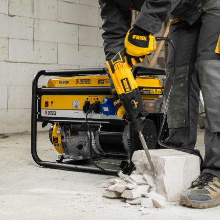 Бензиновый генератор  GE 8900